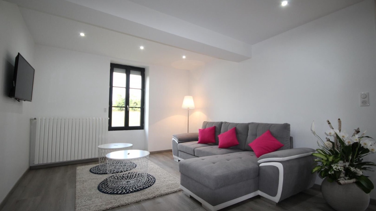 Photo of Livingroom in Saint-Leger-sous-Beuvray