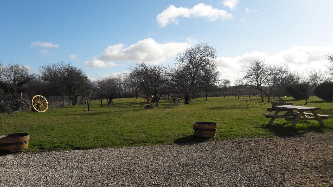 Photo of Outdoor in Creot