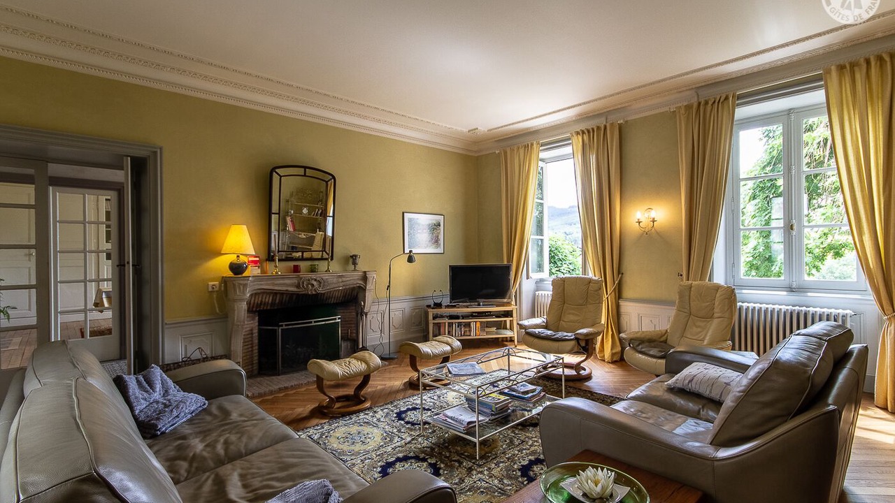 Photo of Livingroom in Matour