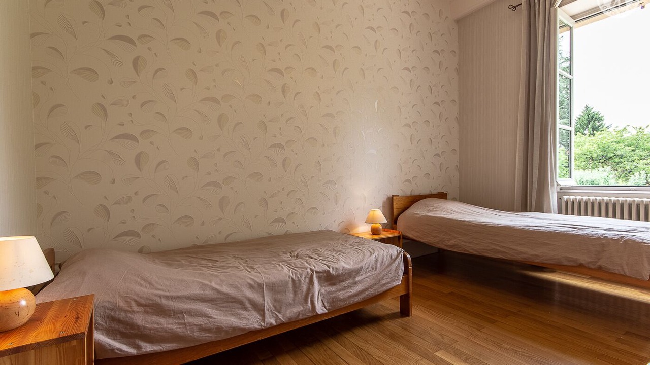 Photo of Bedroom in Matour