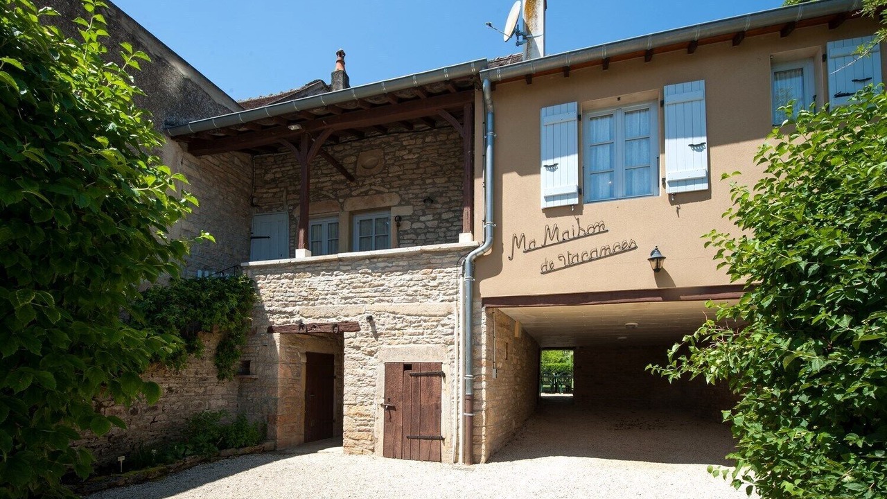 Photo of Outdoor in Curtil-sous-Burnand