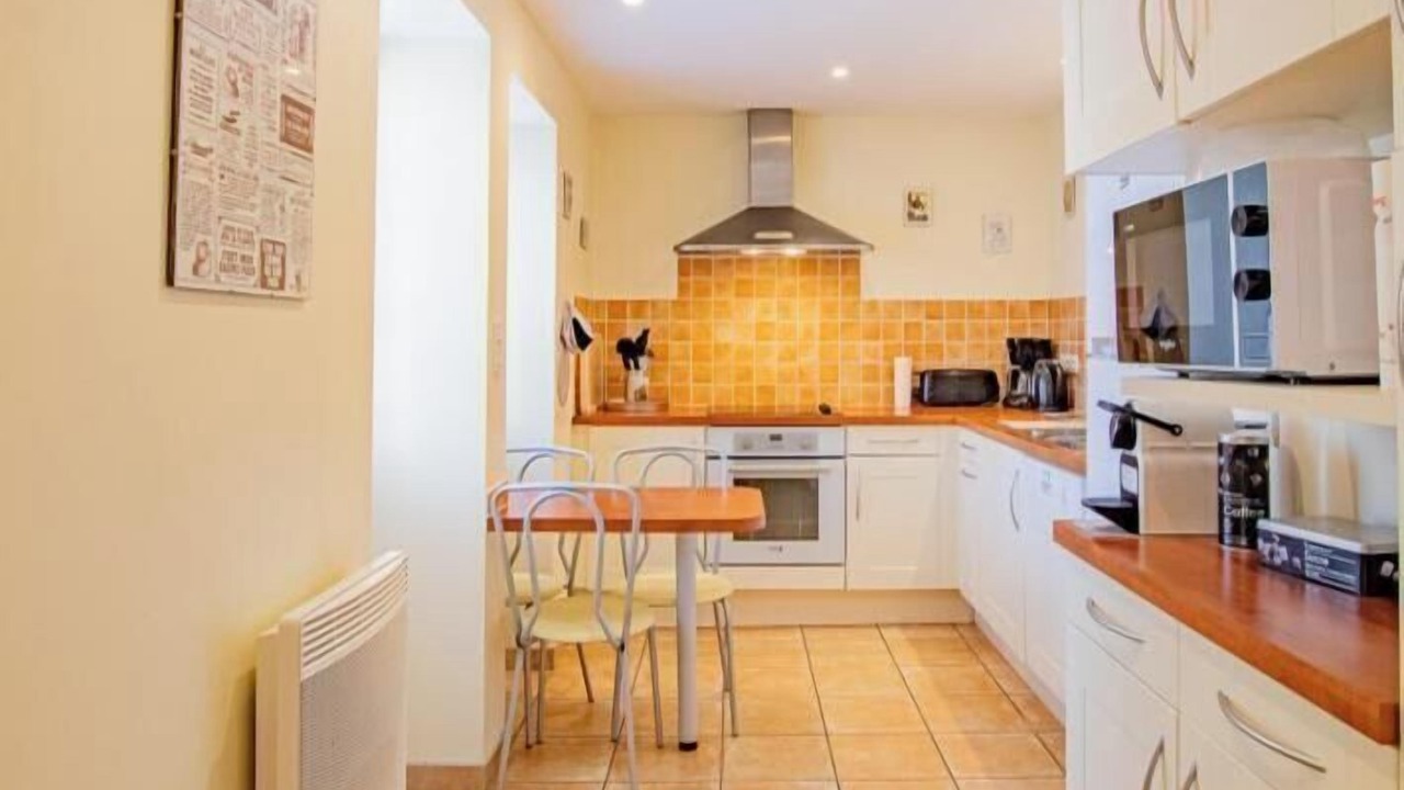 Photo of Kitchen in Curtil-sous-Burnand