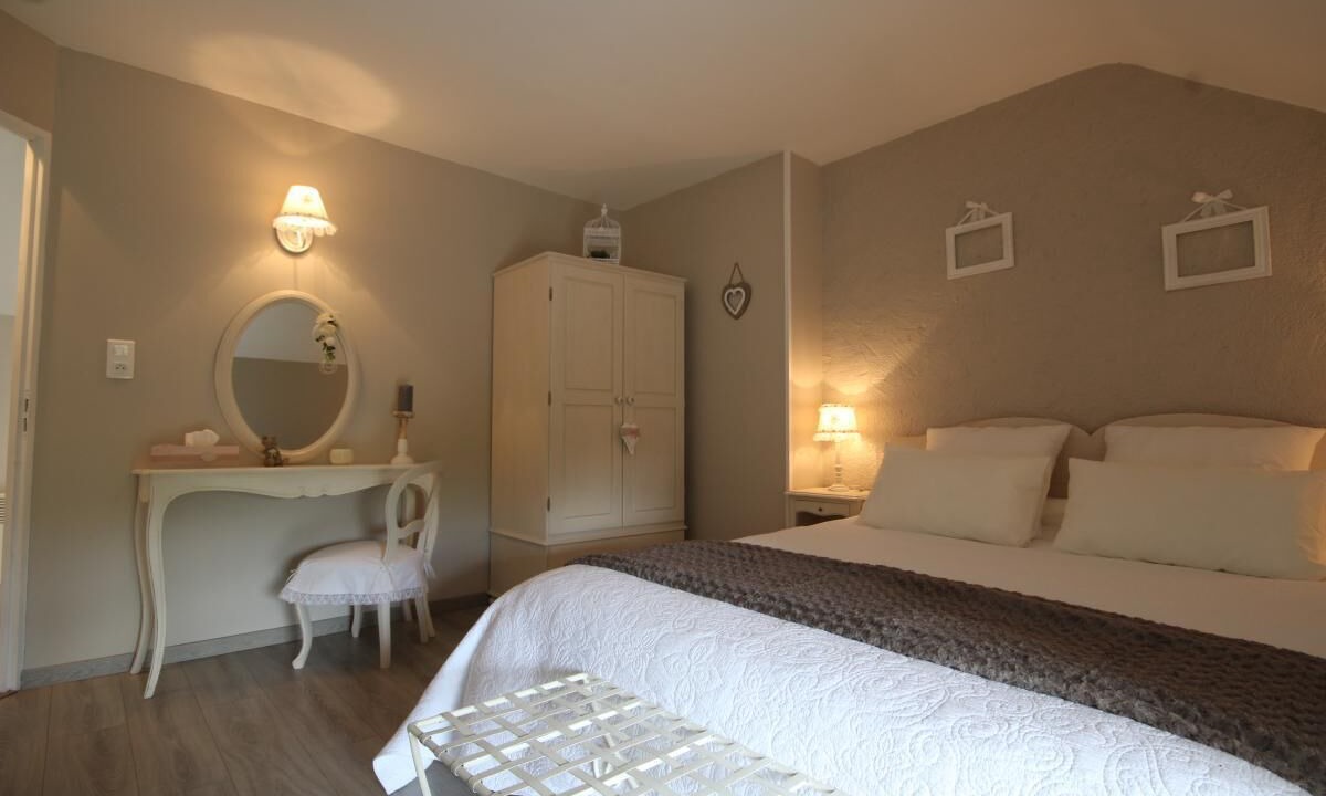 Photo of Bedroom in Couches