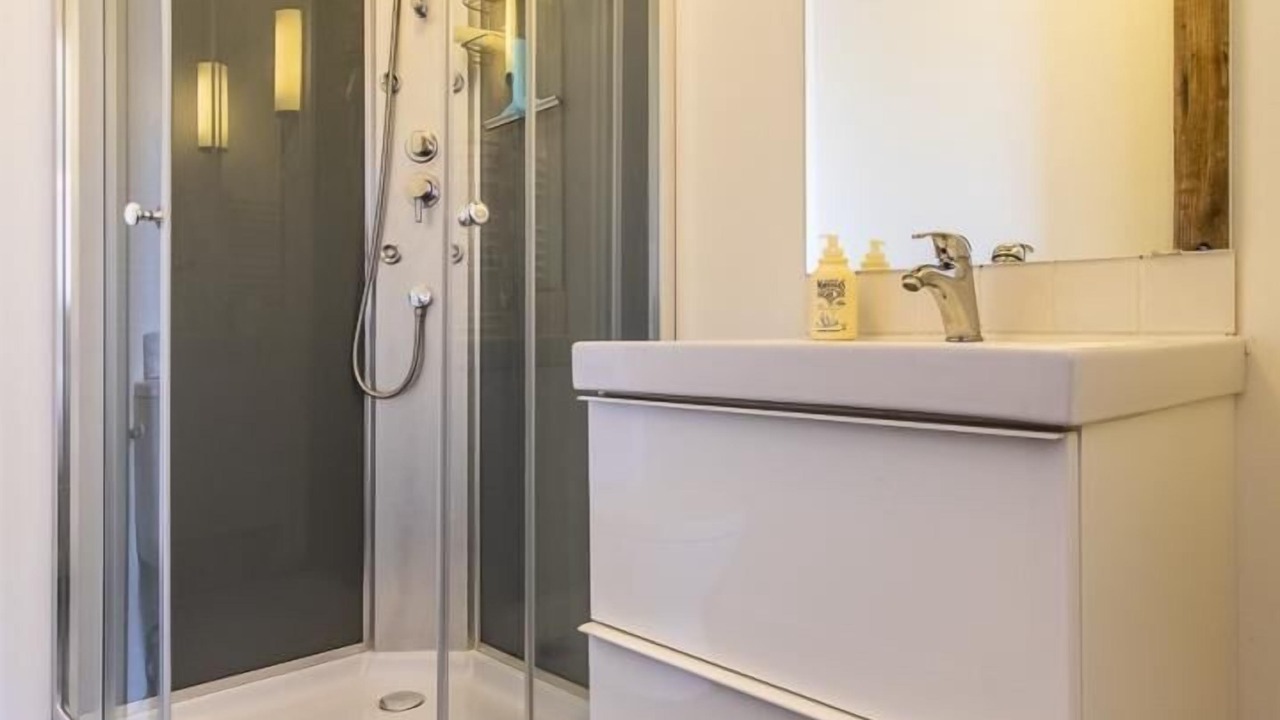 Photo of Bathroom in Morlet