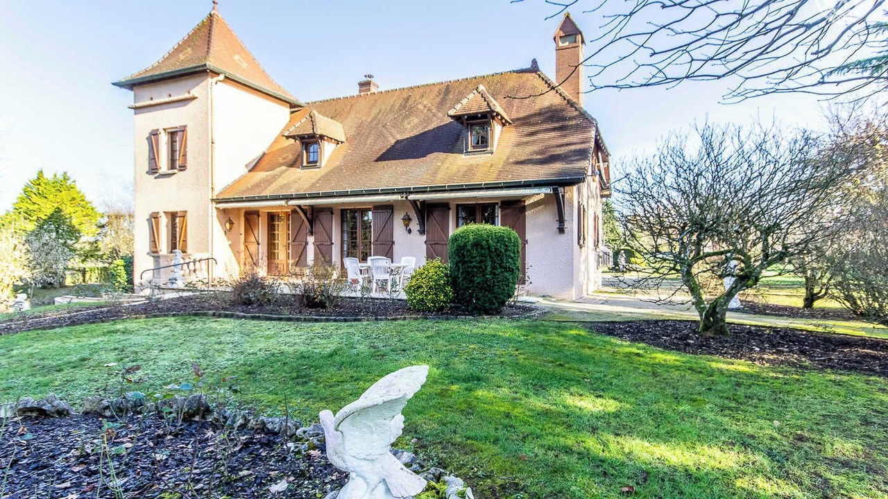 Photo of Outdoor in Authumes