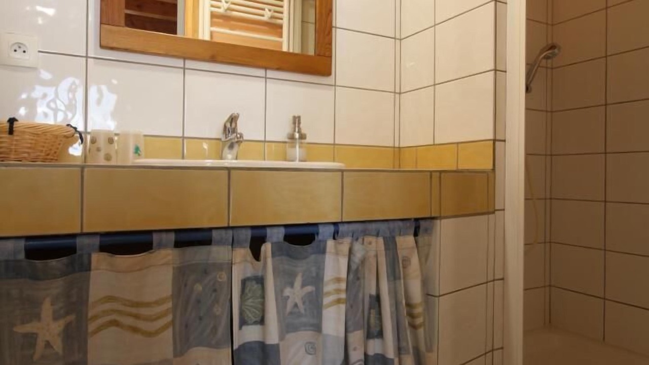 Photo of Bathroom in Pruzilly