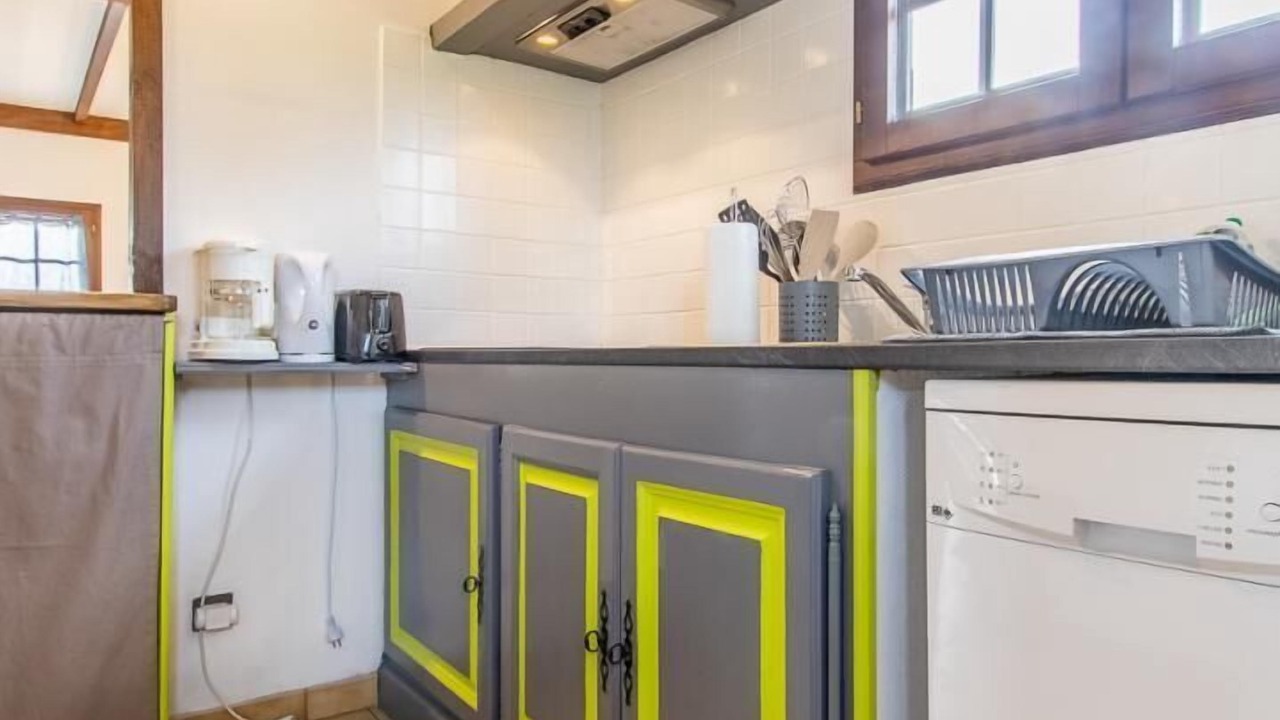 Photo of Kitchen in Toulon-sur-Arroux