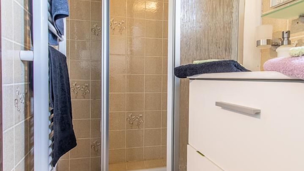 Photo of Bathroom in Toulon-sur-Arroux