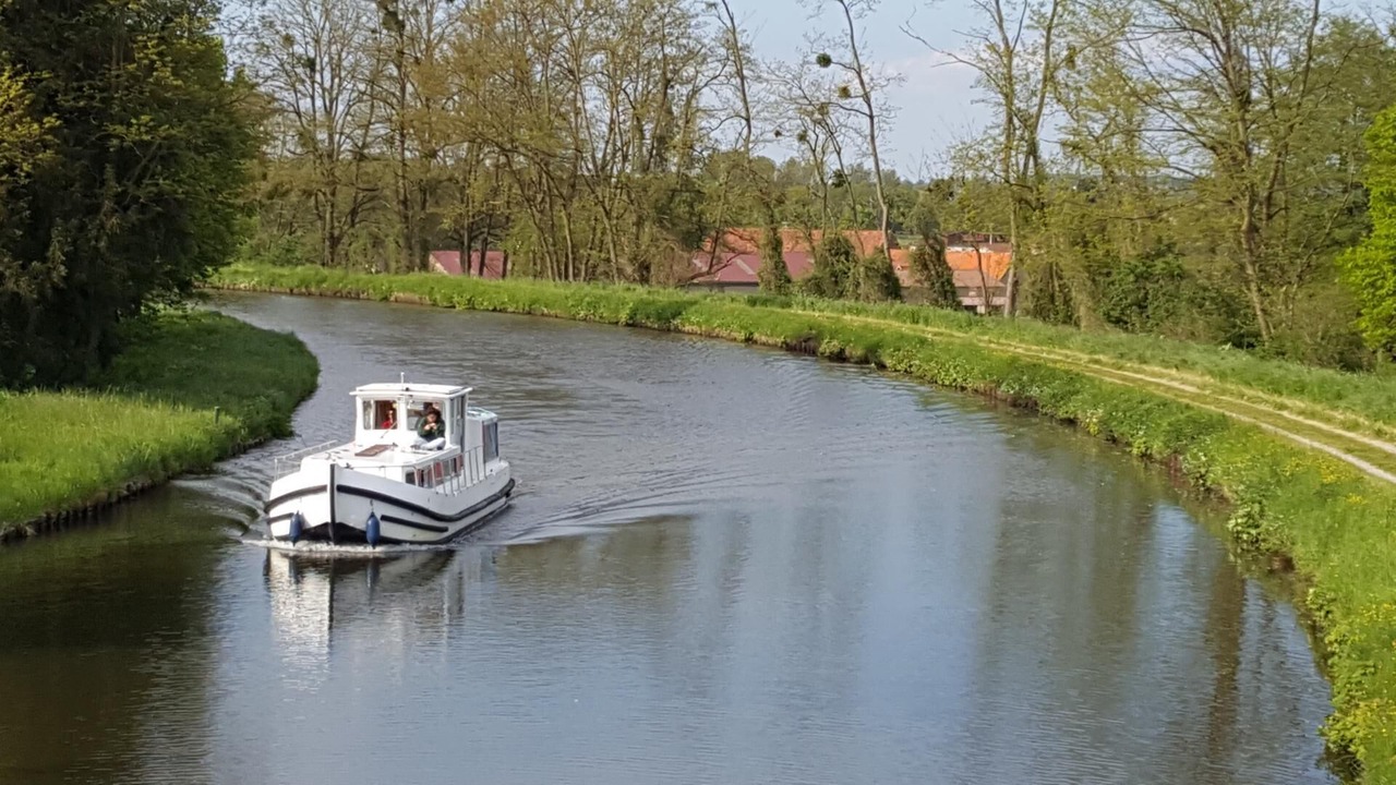 Photo of Outdoor in Artaix