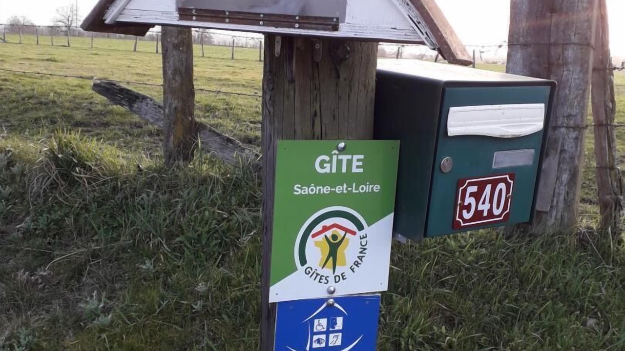 Photo of Outdoor in Artaix