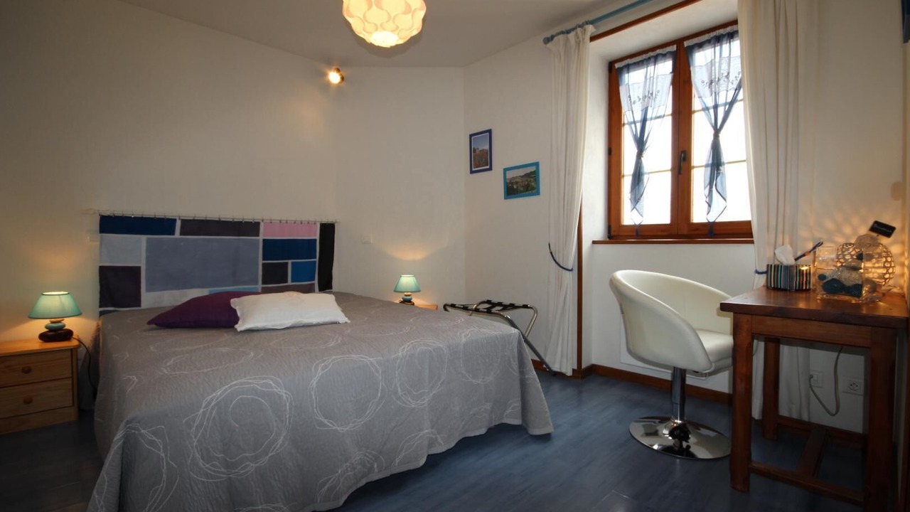 Photo of Bedroom in Chatenay
