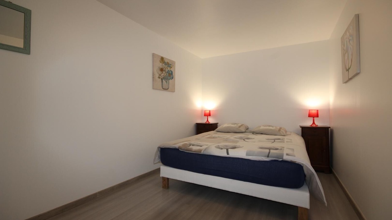 Photo of Bedroom in La Celle-en-Morvan