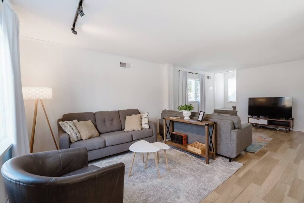 Photo of Livingroom in Calumet