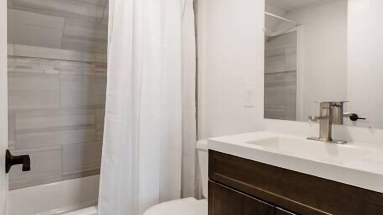 Photo of Bathroom in Calumet
