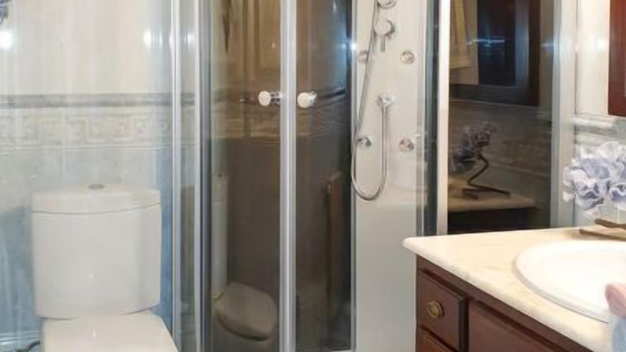 Photo of Bathroom in Alcover