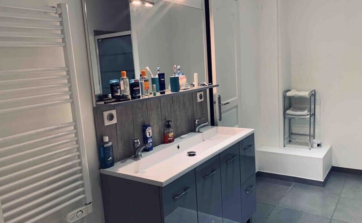 Photo of Bathroom in Chalons-en-Champagne