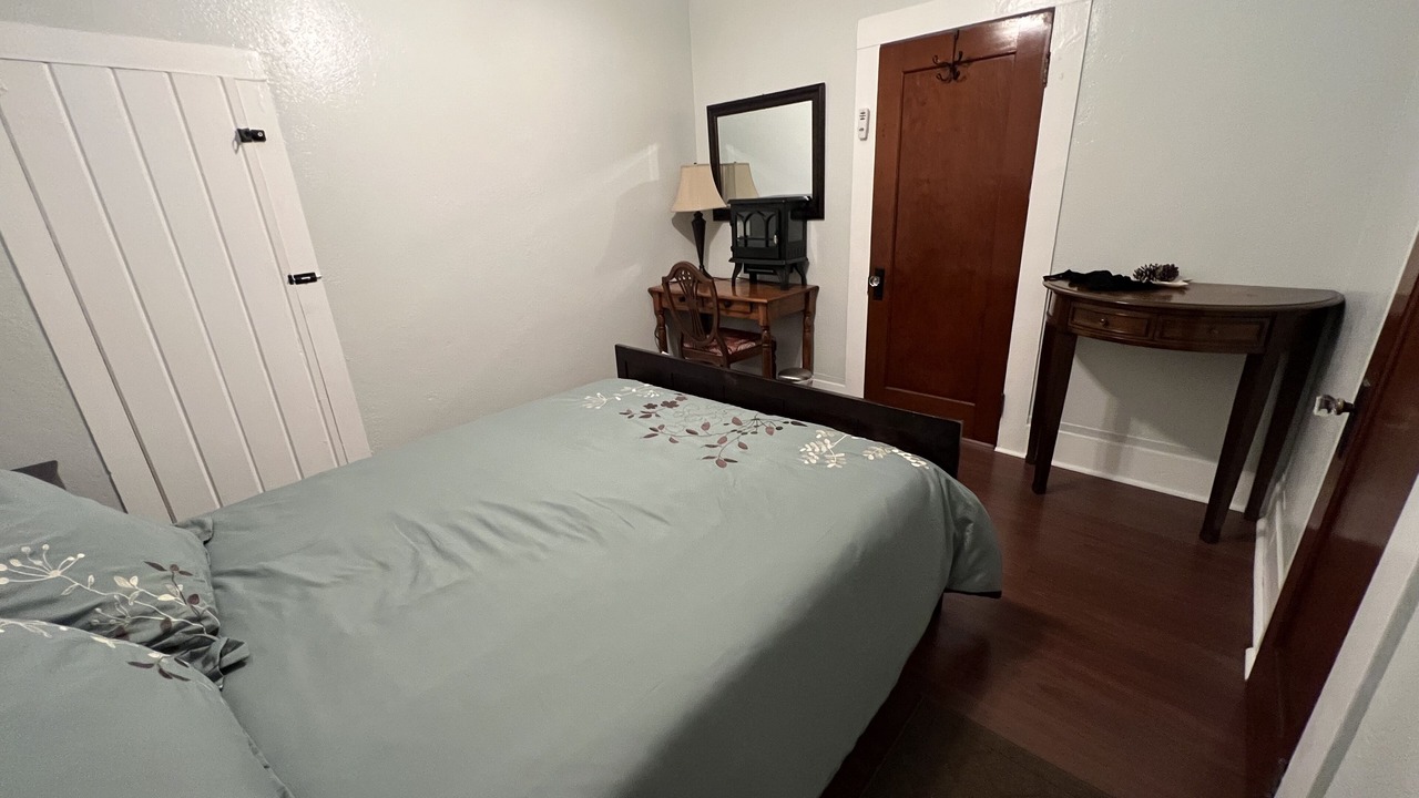 Photo of Bedroom in Cambria