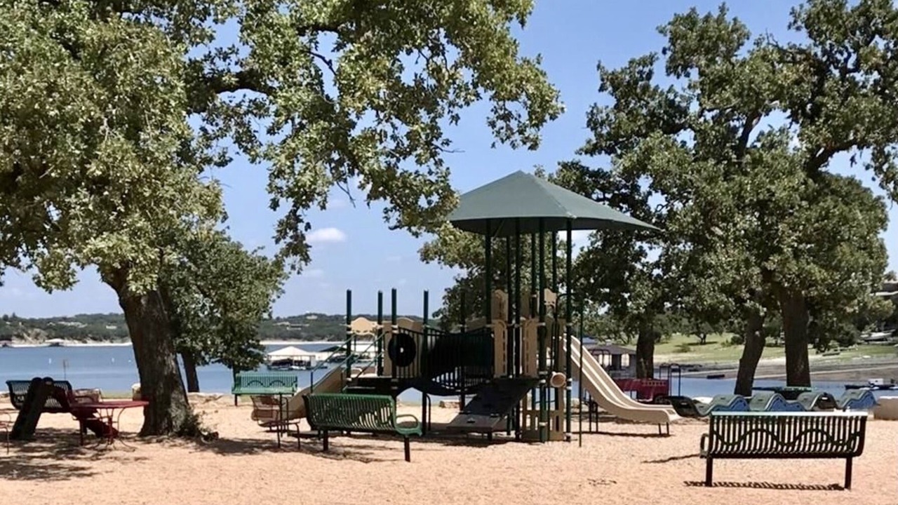 Photo of Others in Waterford On Lake Travis