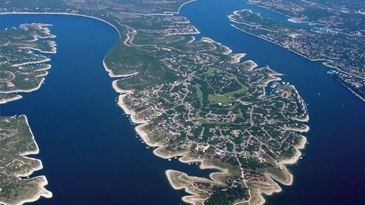 Photo of Others in Waterford On Lake Travis