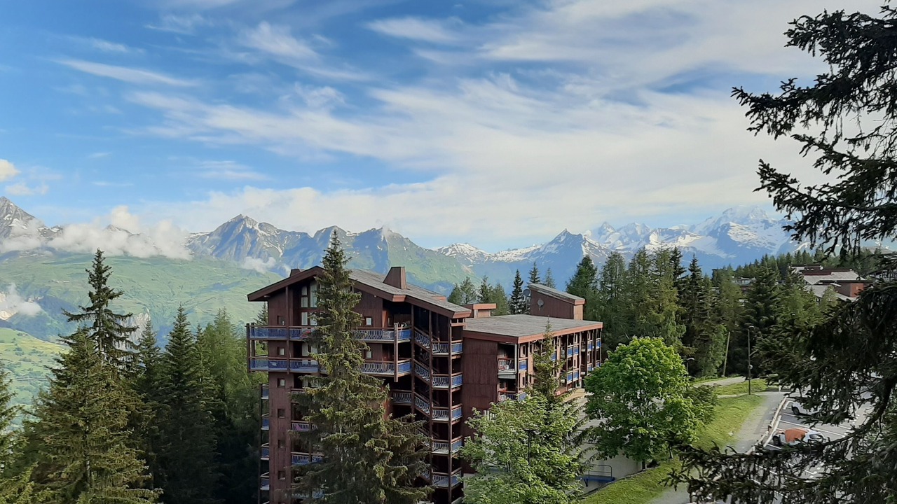 Photo of Outdoor in Arc-1800