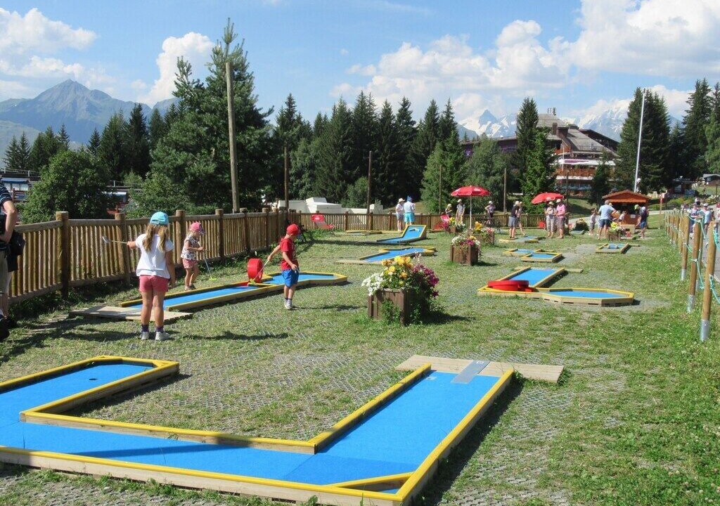 Photo of Outdoor in Arc-1800