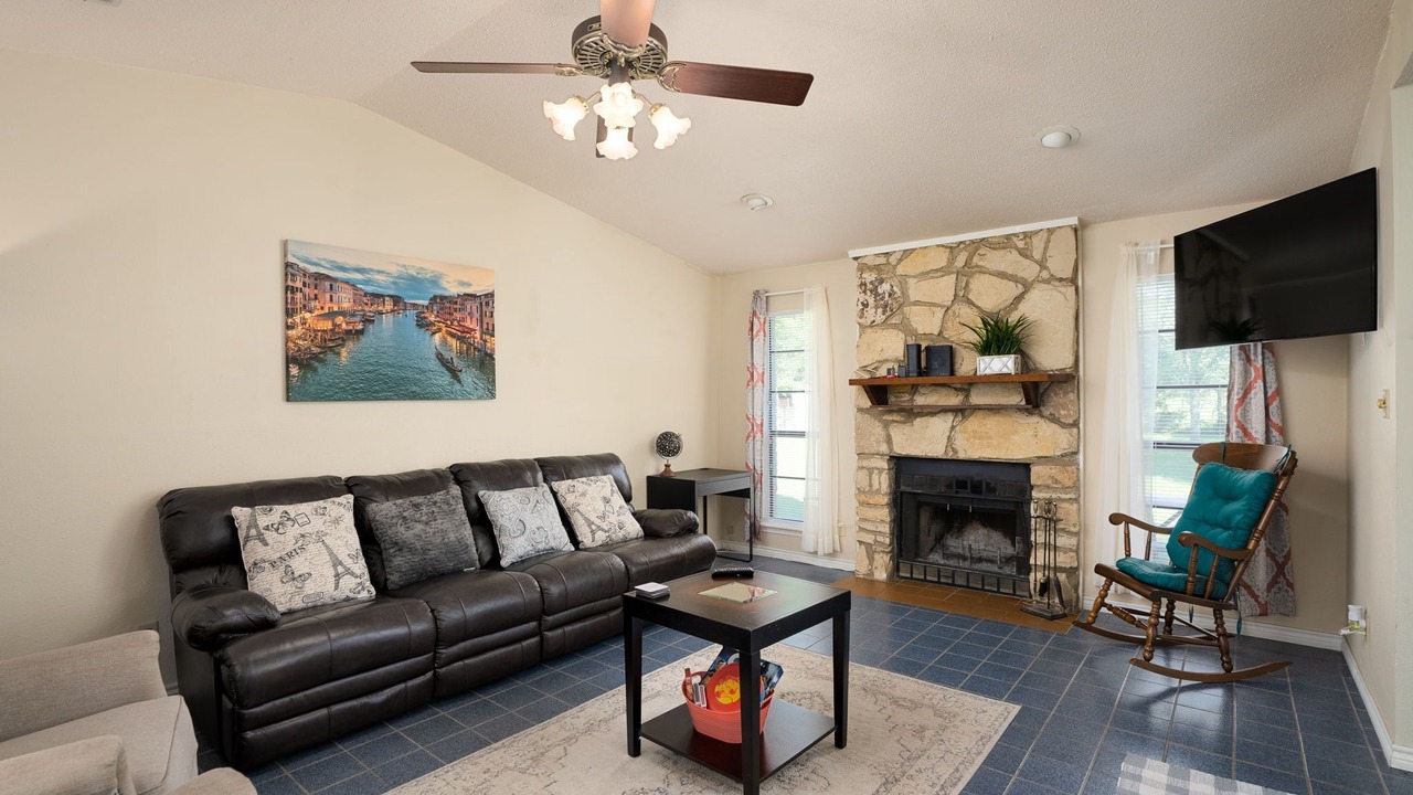 Photo of Livingroom in Martindale