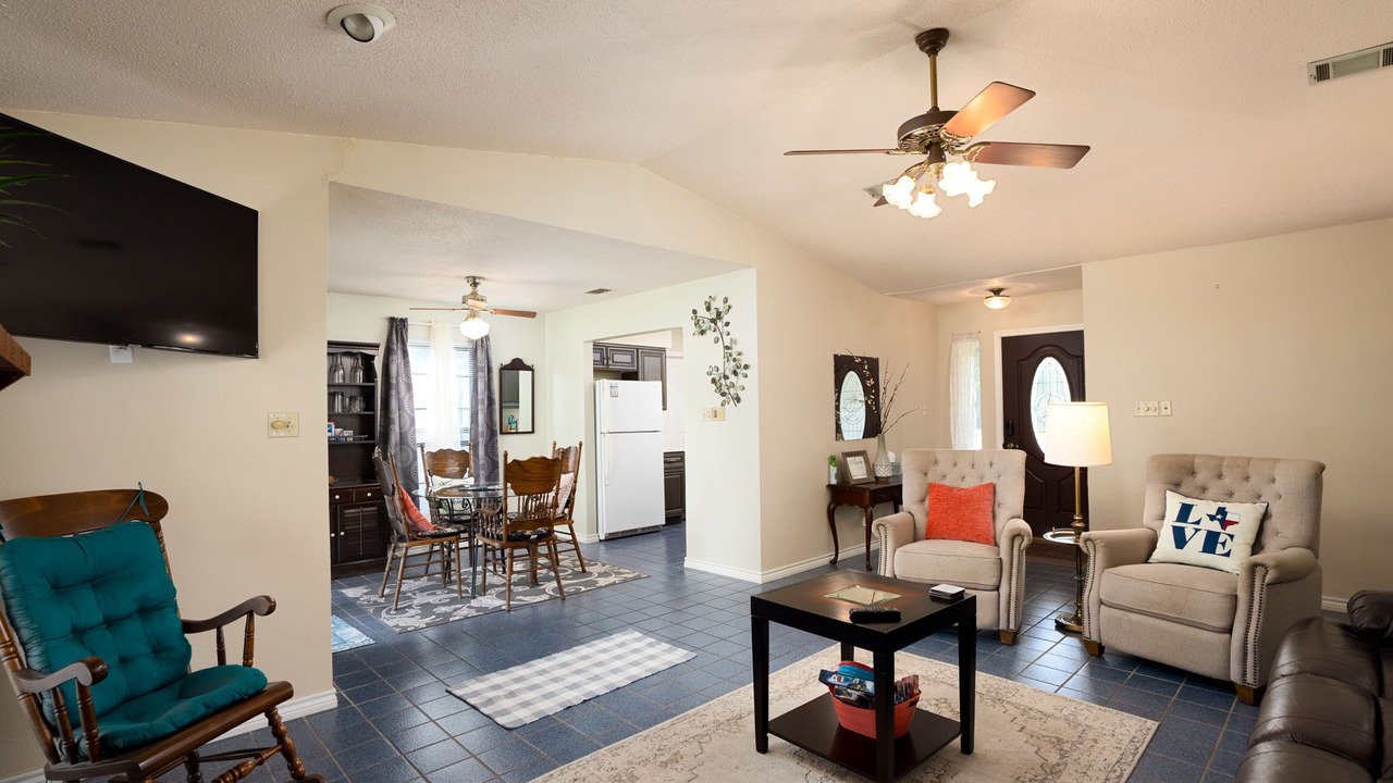 Photo of Livingroom in Martindale