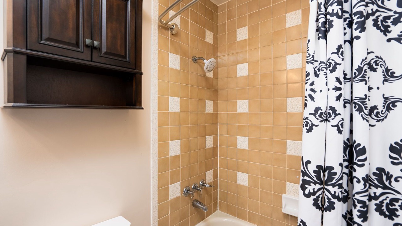Photo of Bathroom in Martindale