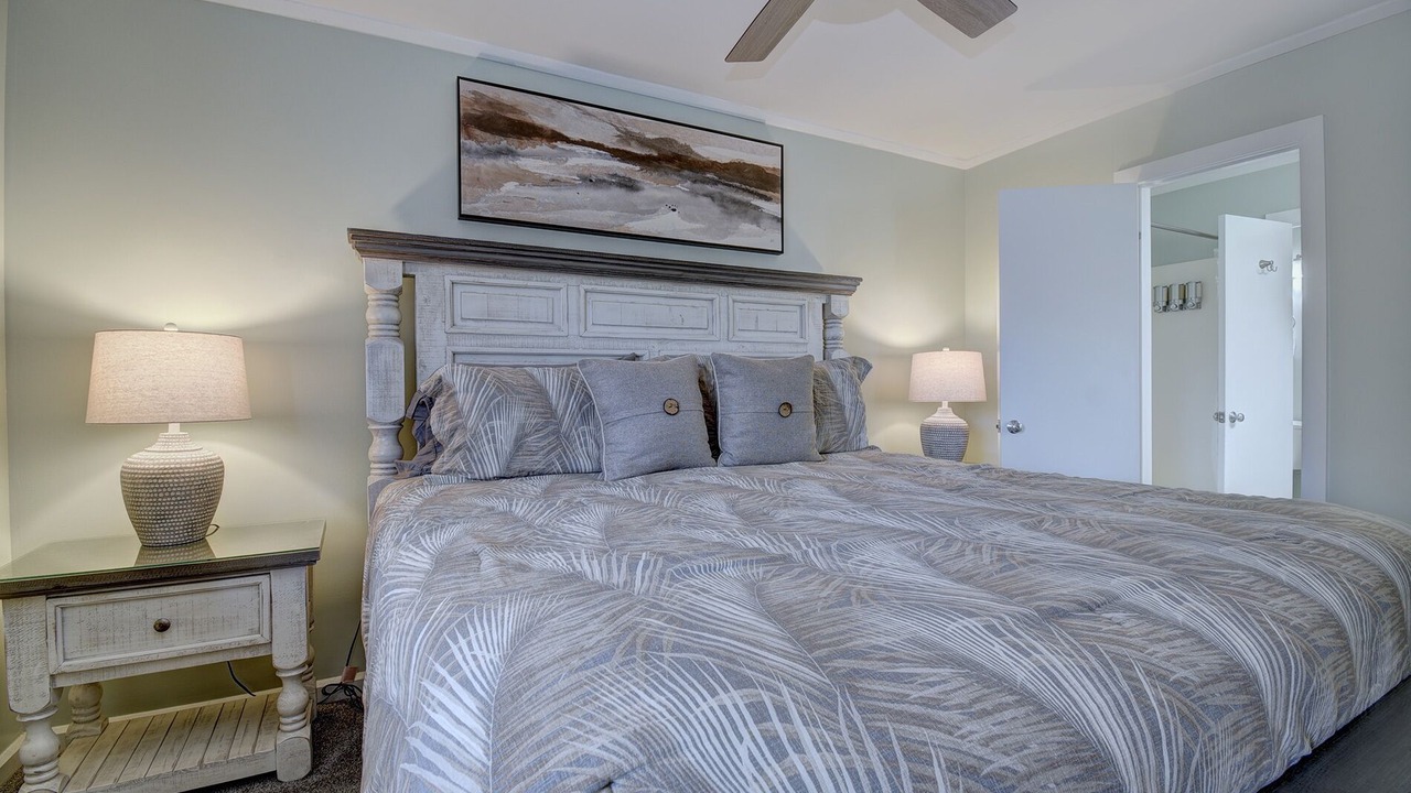 Photo of Bedroom in Windy Hill