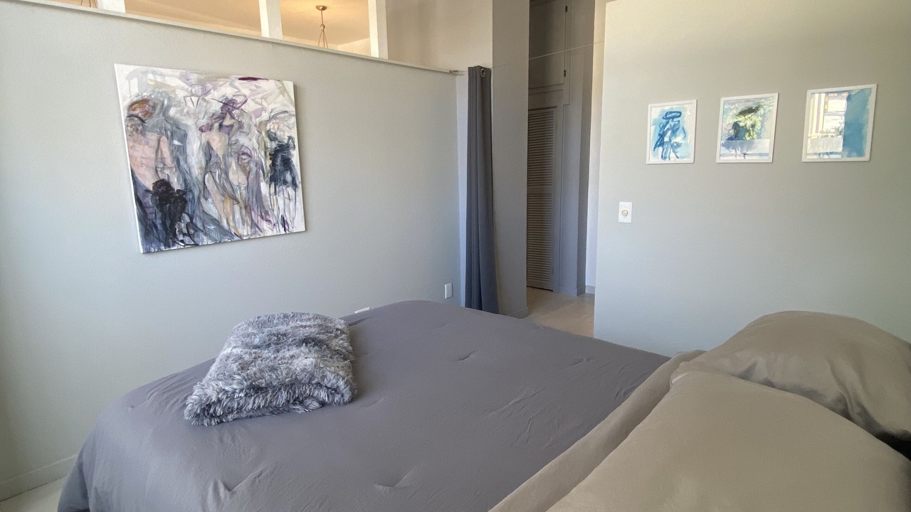 Photo of Bedroom in Southwest Berkeley