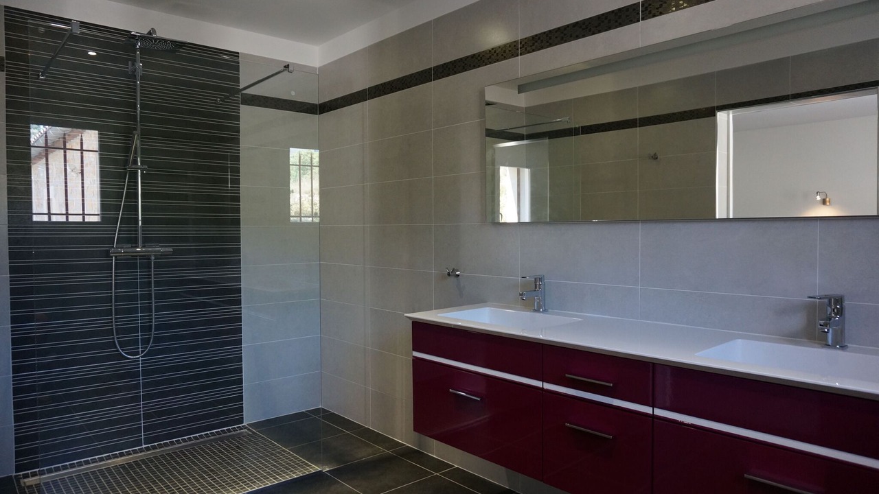 Photo of Bathroom in Saint-Ambroix