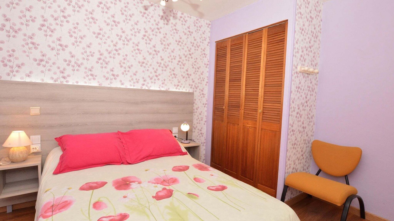 Photo of Others in Thedirac