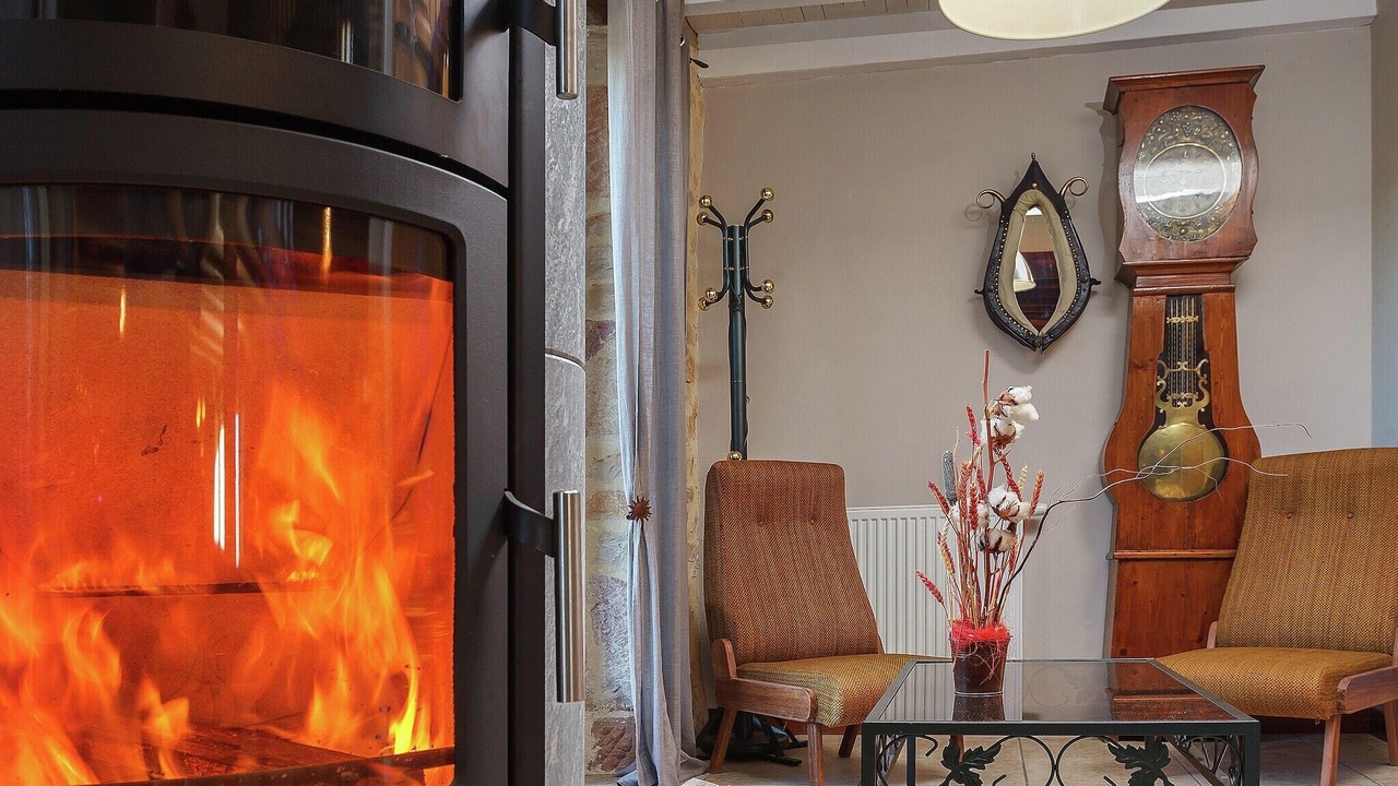 Photo of Others in Thedirac