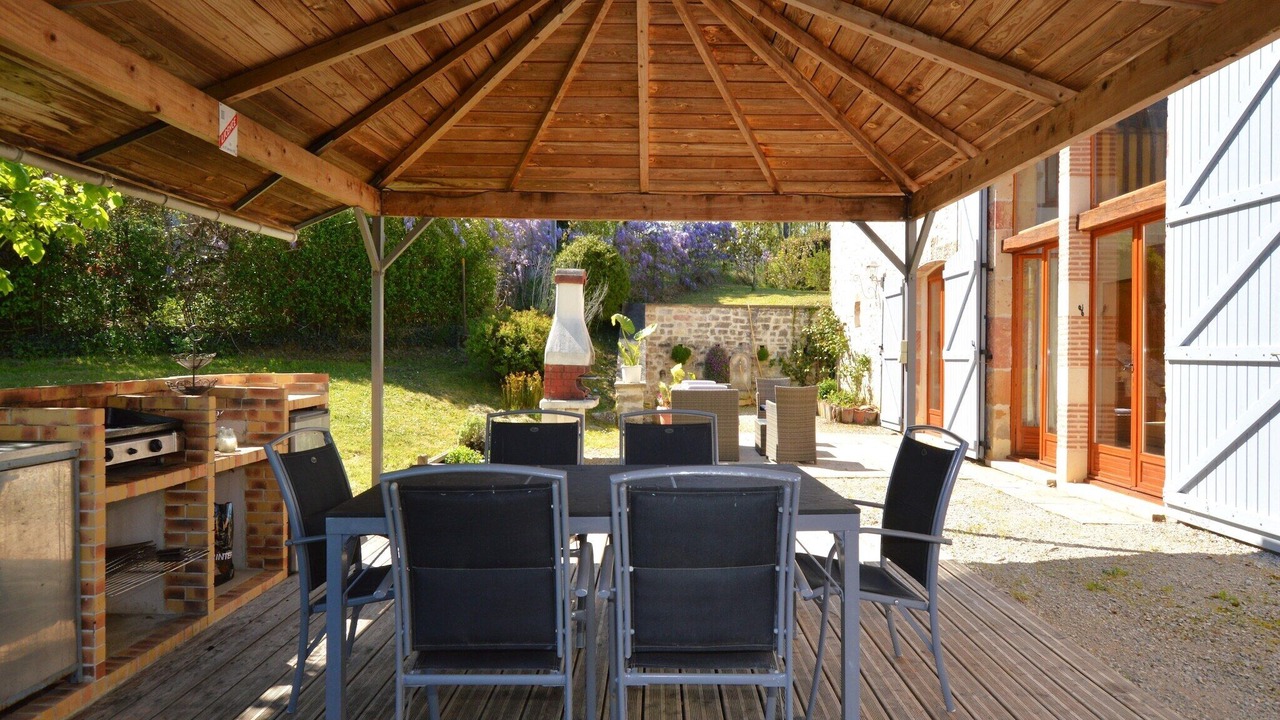 Photo of Patio Balcony in Thedirac