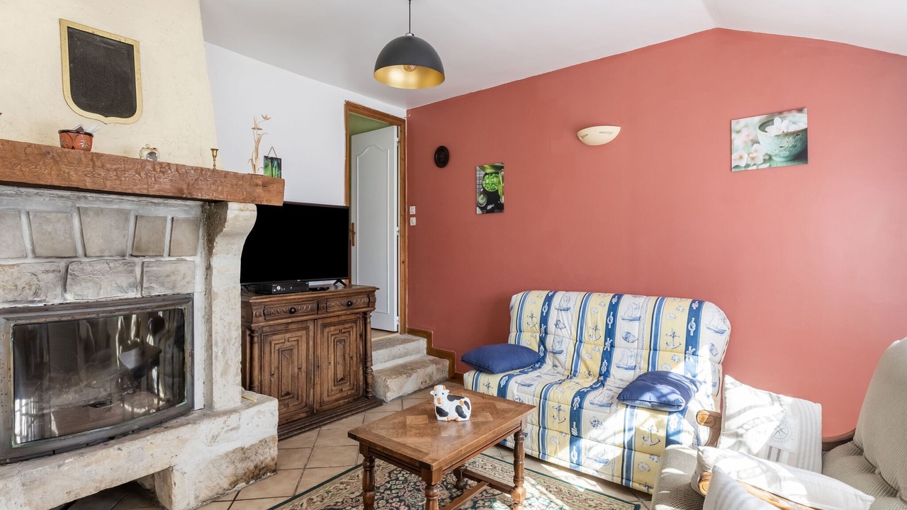 Photo of Livingroom in Montaigu-la-Brisette