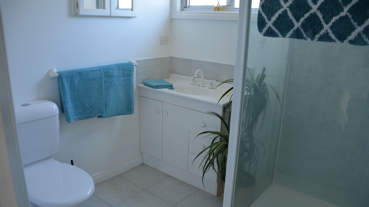 Photo of Bathroom in Cohuna