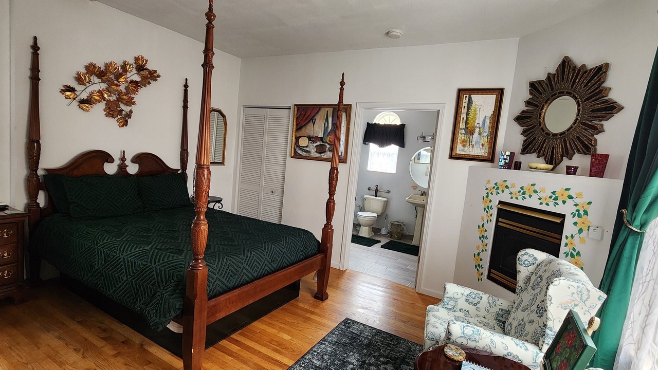 Photo of Bedroom in Harbor Springs