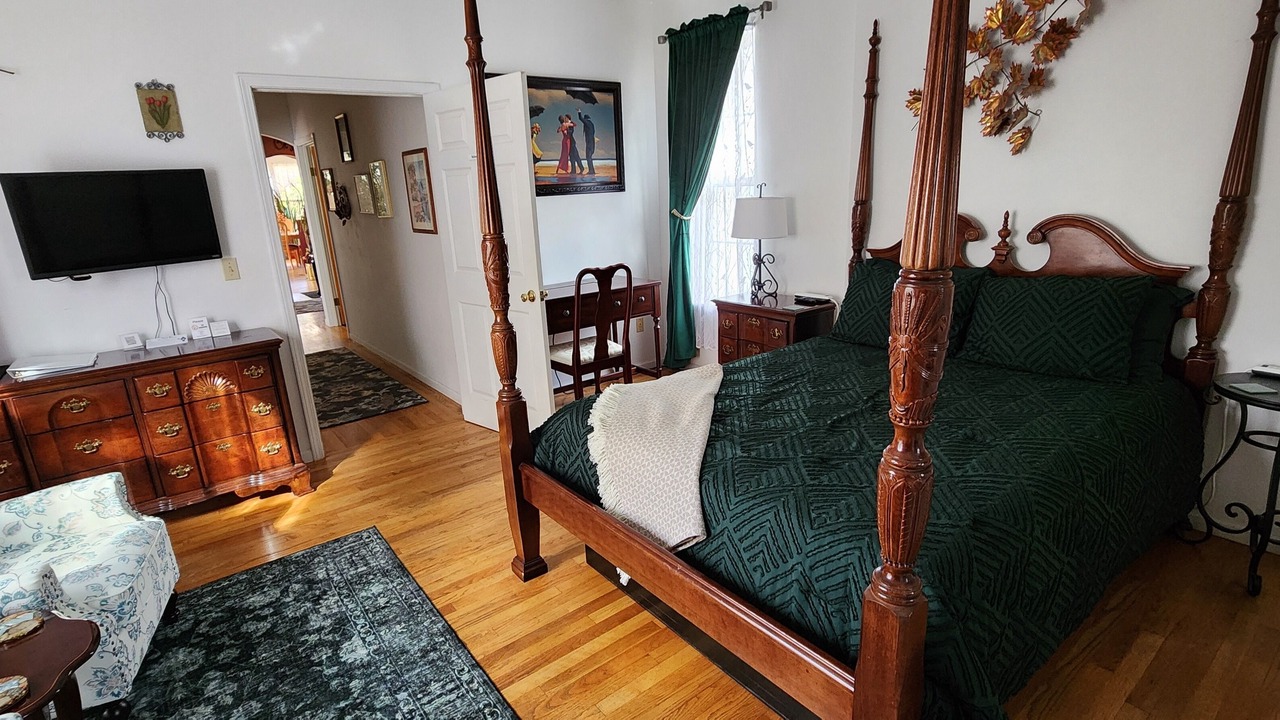 Photo of Bedroom in Harbor Springs