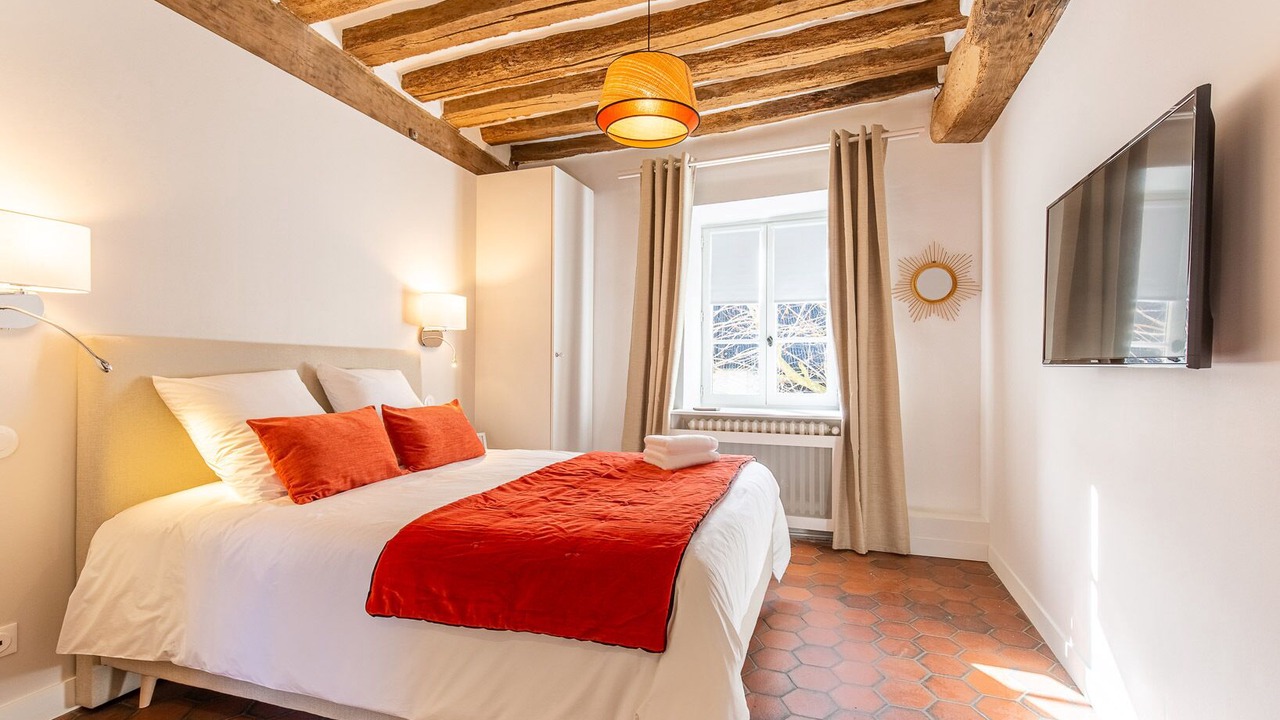 Photo of Bedroom in Villiers-le-Bacle