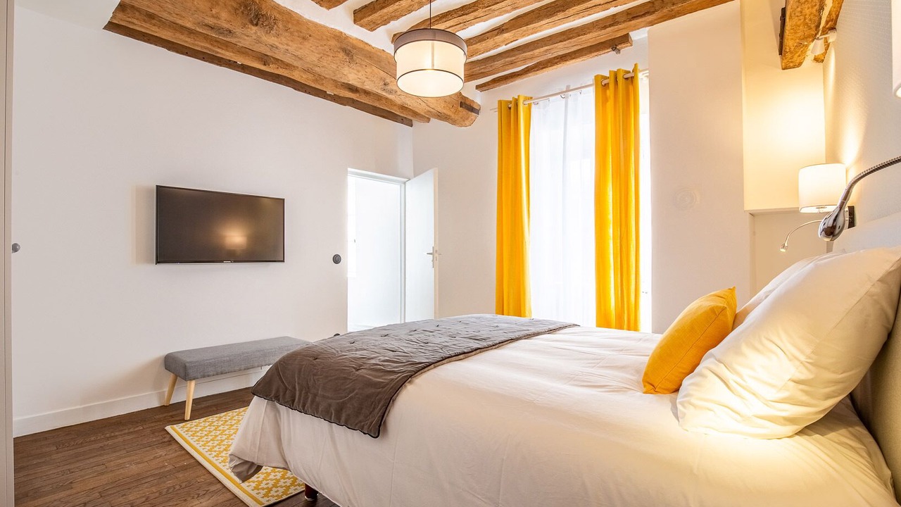 Photo of Bedroom in Villiers-le-Bacle