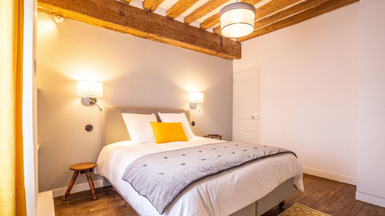 Photo of Bedroom in Villiers-le-Bacle