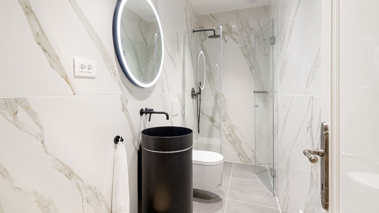Photo of Bathroom in Pile