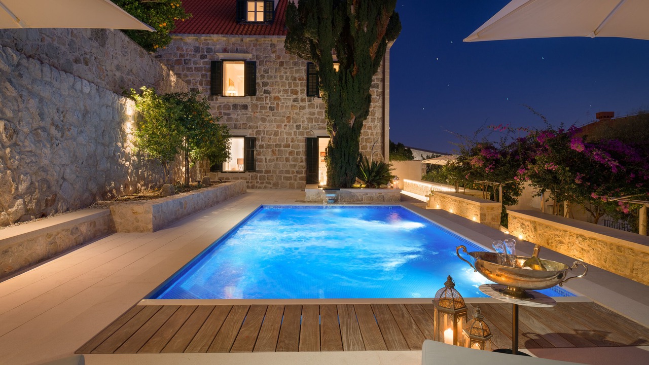 Photo of Outdoor in Pile