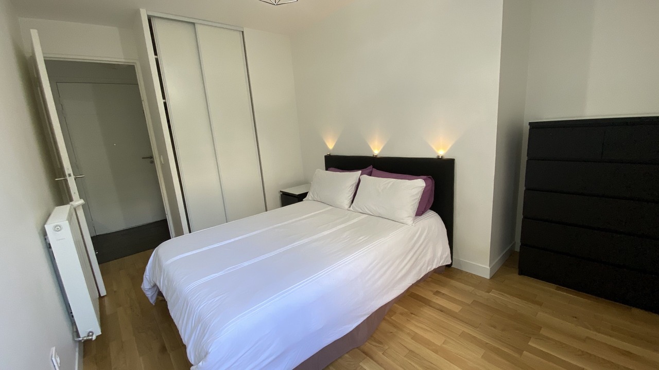 Photo of Bedroom in Saint-Ouen