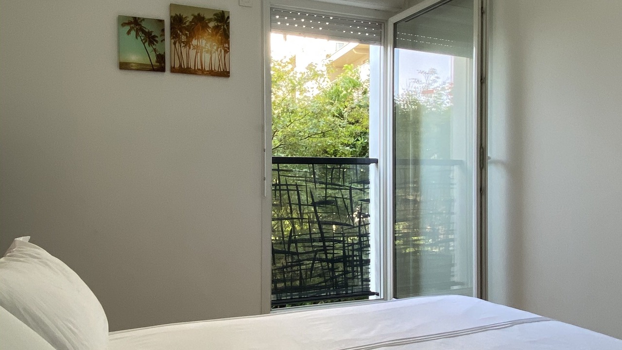 Photo of Bedroom in Saint-Ouen