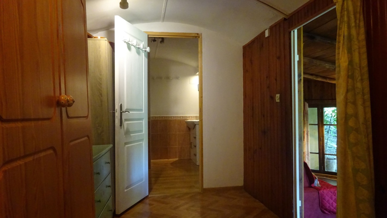 Photo of Others in Thoiras