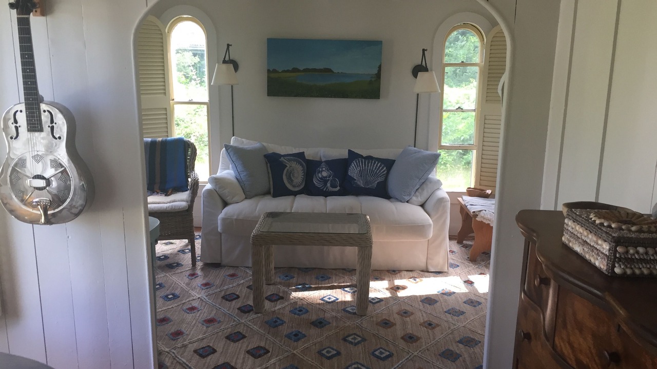 Photo of Livingroom in Oak Bluffs
