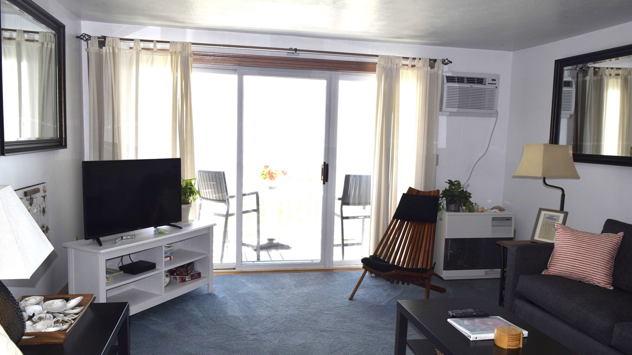 Photo of Livingroom in Old Orchard Beach