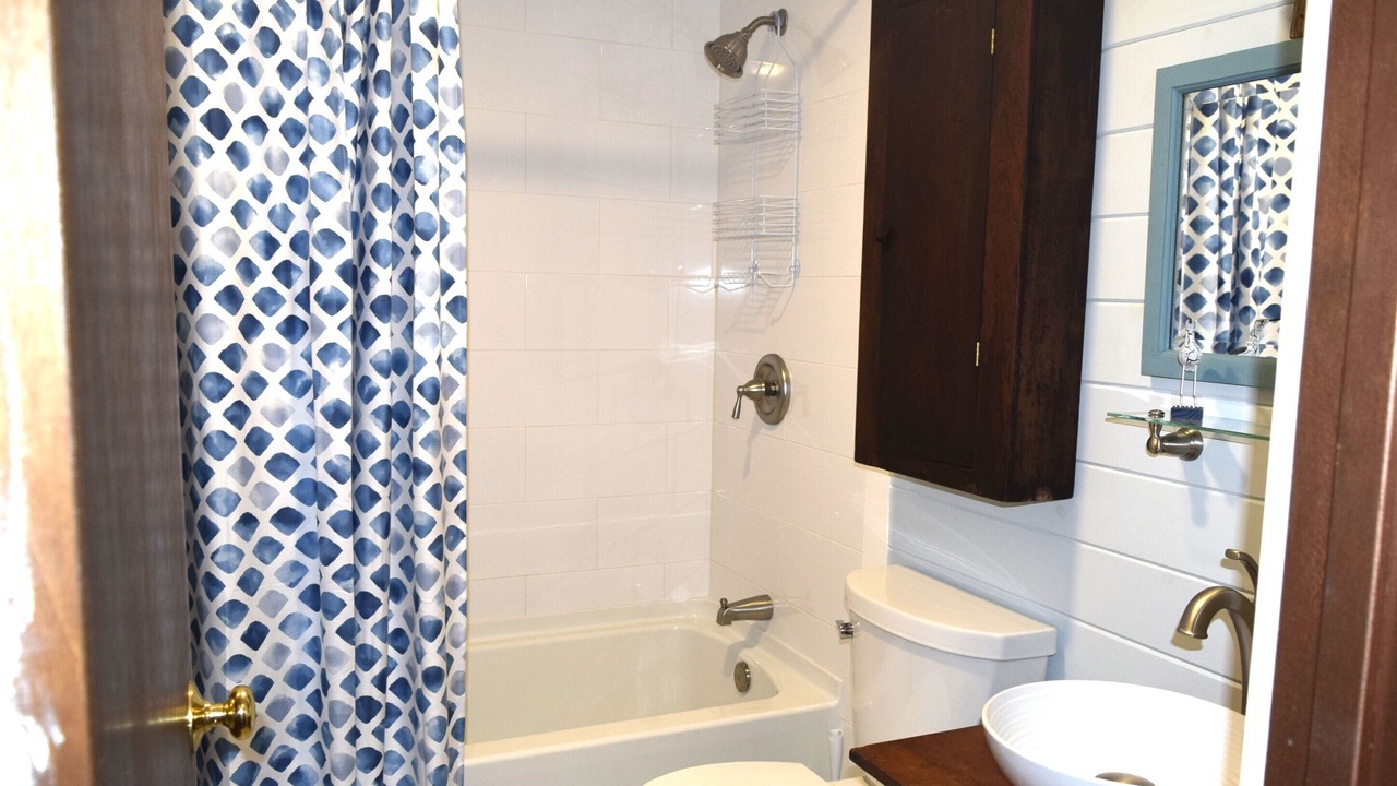 Photo of Bathroom in Old Orchard Beach