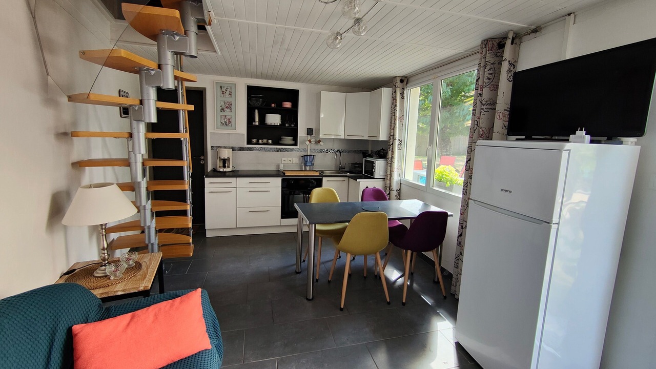 Photo of Livingroom in Saint-Branchs